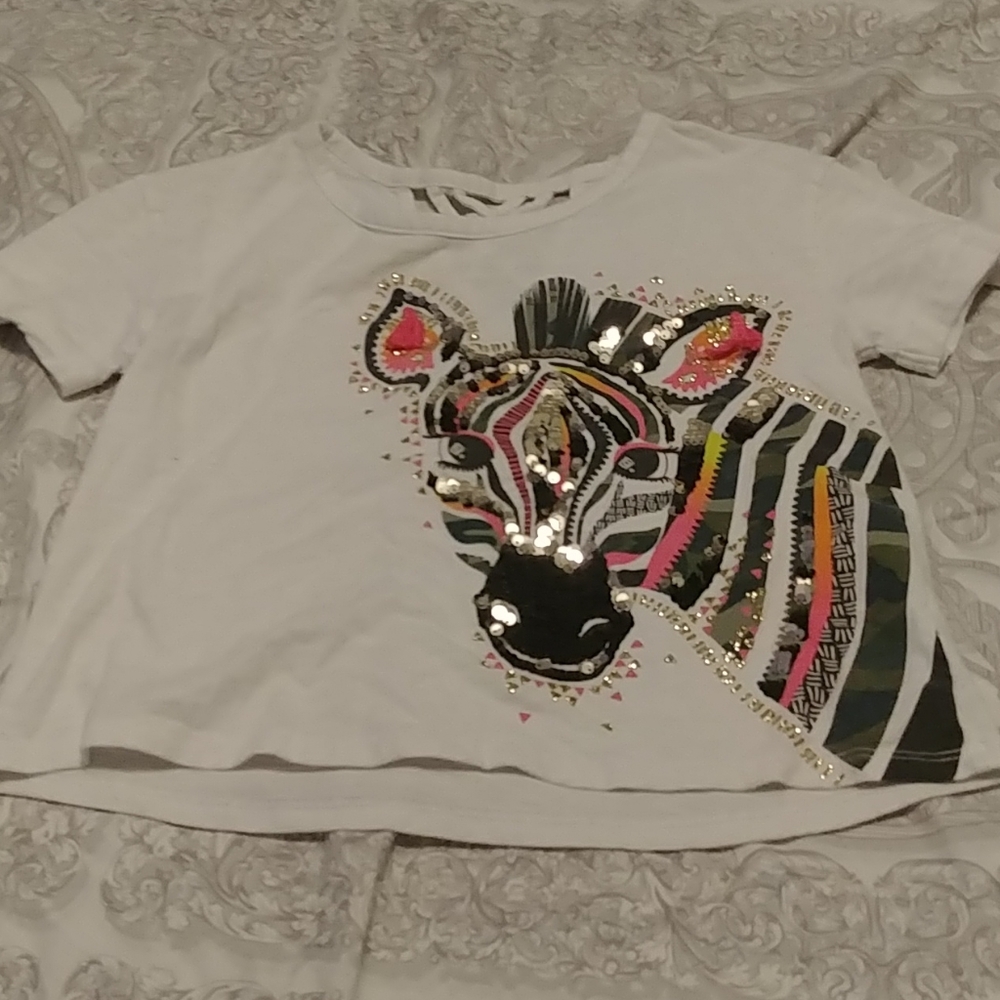 Cute crop shirt